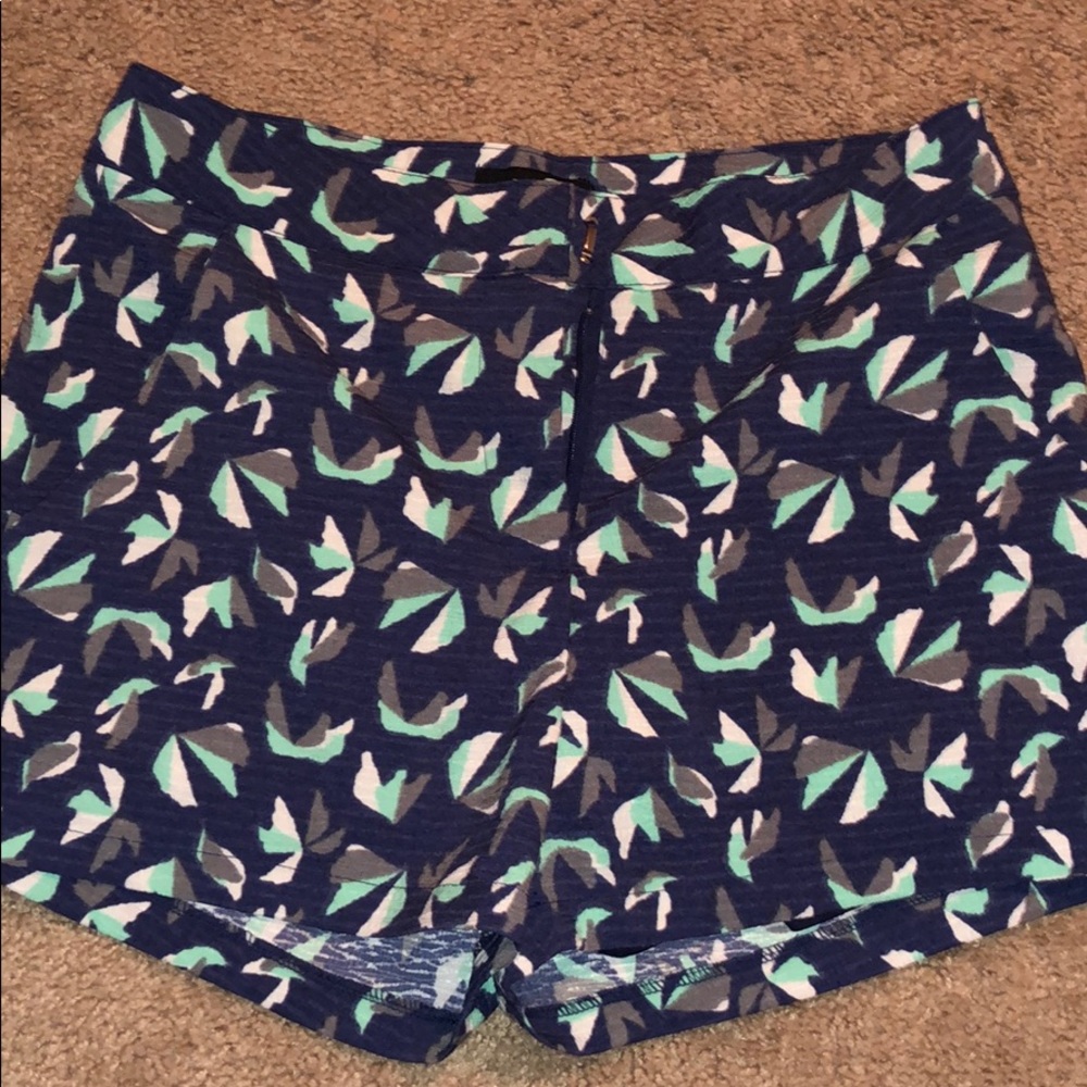 Patterned shorts